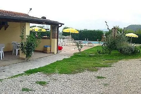 Sleeps 2 Pool Wifi Apartament